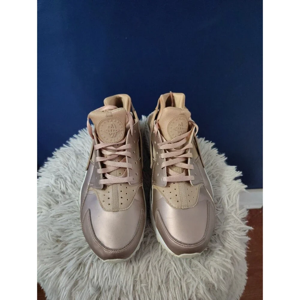 Nike Air Huarache Run Women's Size 9.5 Running Shoes Rose Beige